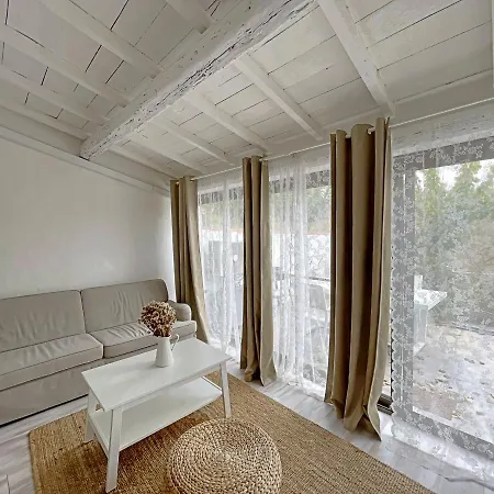 Hébergement de vacances Maison Cosy Avec Piscine, Proche Saintes-maries-de-la-mer, Pour 4 Pers., Avec Patio Et Parking Prive - Fr-1-475-102 Les Saintes-Maries-de-la-Mer